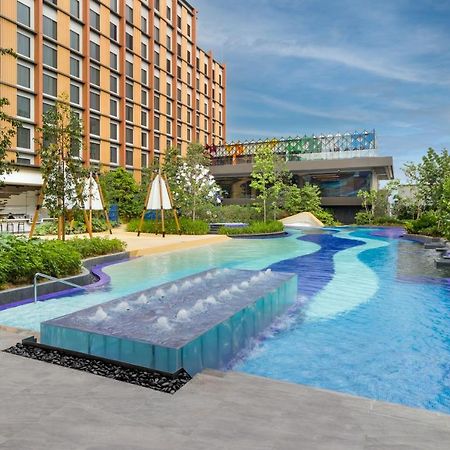 M Resort & Hotel กัวลาลัมเปอร์ ภายนอก รูปภาพ The River