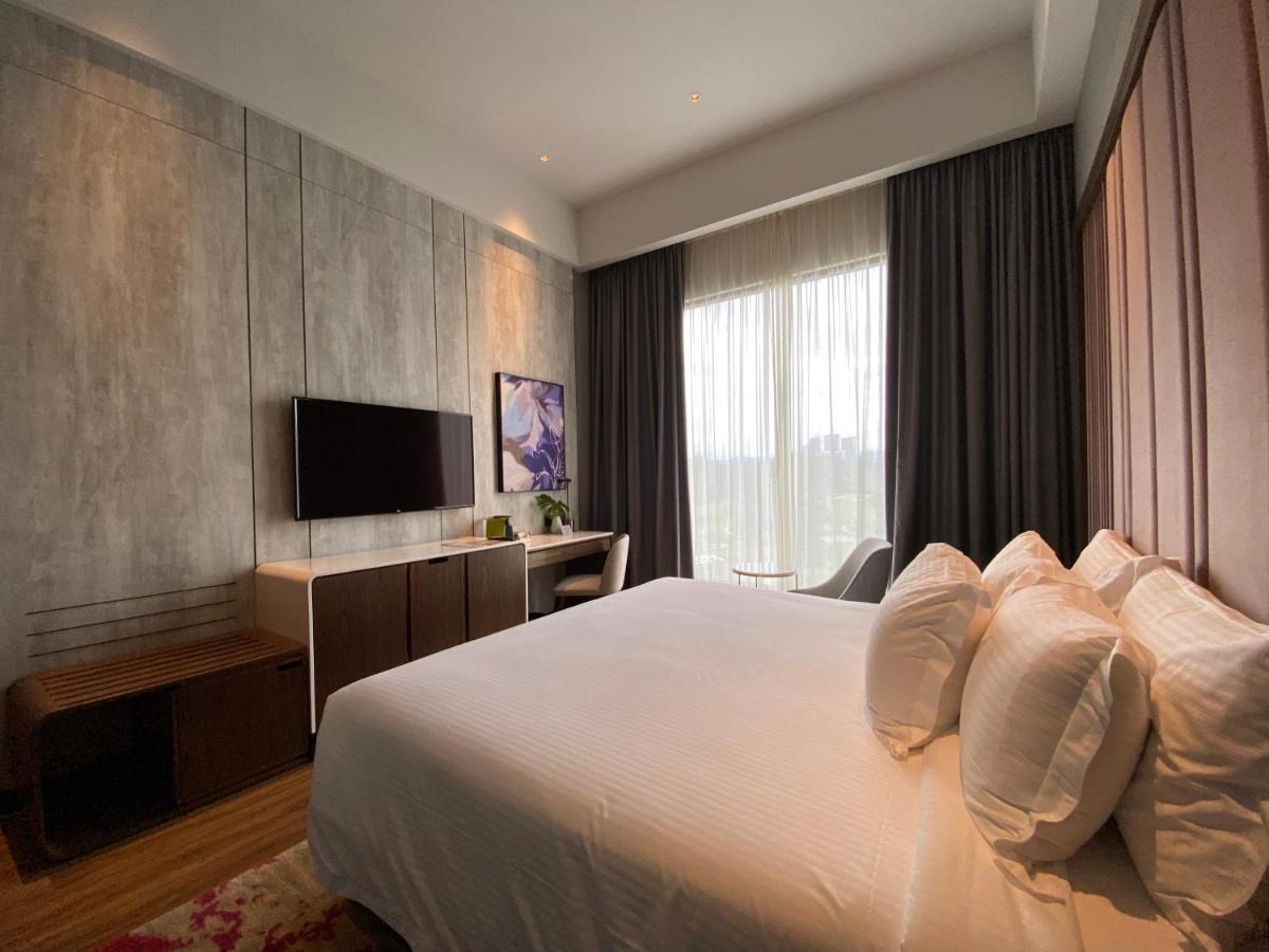 M Resort & Hotel กัวลาลัมเปอร์ ภายนอก รูปภาพ Deluxe Suite