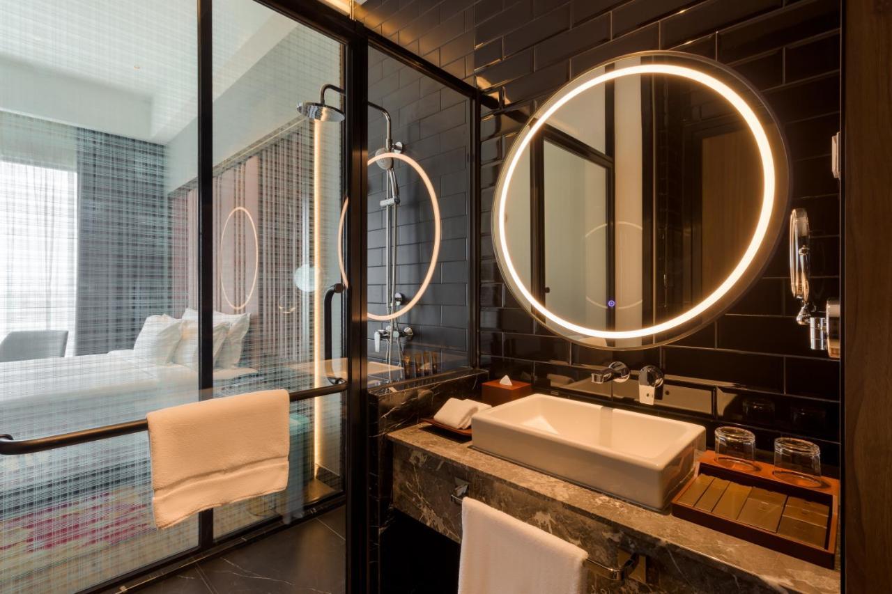 M Resort & Hotel กัวลาลัมเปอร์ ภายนอก รูปภาพ Bathroom