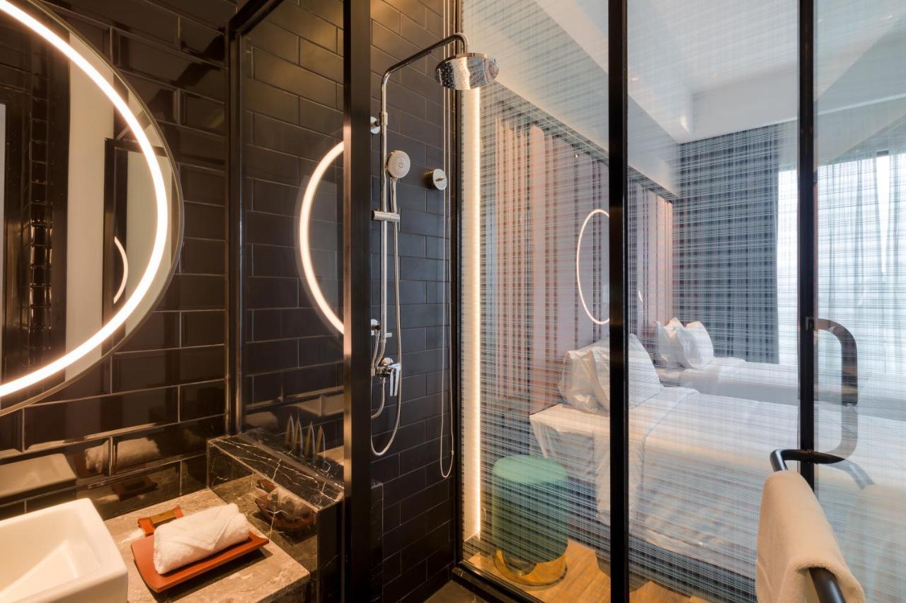 M Resort & Hotel กัวลาลัมเปอร์ ภายนอก รูปภาพ Bathroom