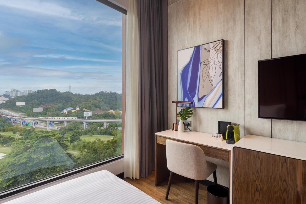 M Resort & Hotel กัวลาลัมเปอร์ ภายนอก รูปภาพ Deluxe Room